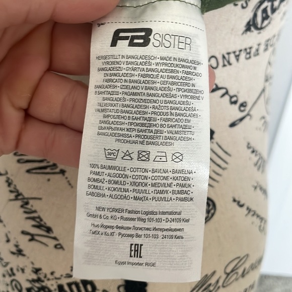 Crop top tee - Picture 4 of 5